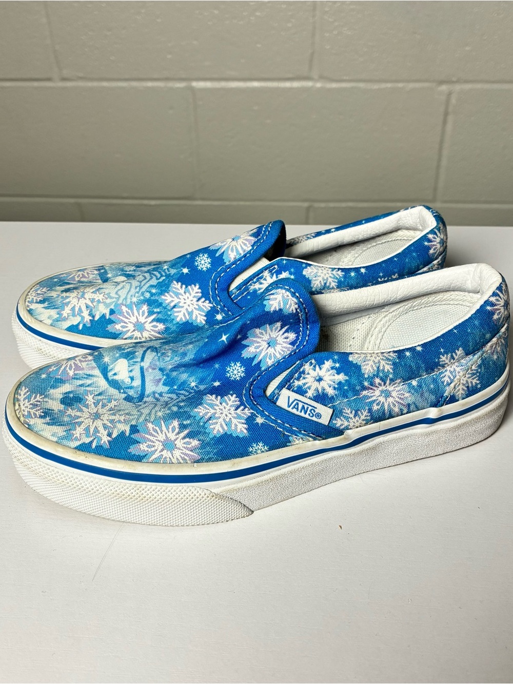 Vans little girls snowflakes sneakers